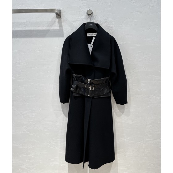 Dior cashmere coat (consult customer service to confirm size before placing an order)