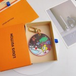 Christmas themed round card keychain