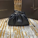 Bottega Veneta  THE MINI POUCH  #585852
