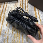 Bottega Veneta  THE MINI POUCH  #585852