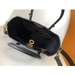 𝐋𝐎𝐔𝐈𝐒 𝐕𝐔𝐈𝐓𝐓𝐎𝐍   M57728