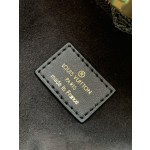 𝐋𝐎𝐔𝐈𝐒 𝐕𝐔𝐈𝐓𝐓𝐎𝐍   M57728