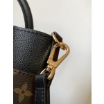 𝐋𝐎𝐔𝐈𝐒 𝐕𝐔𝐈𝐓𝐓𝐎𝐍   M57728