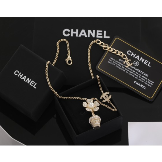 CHANEL Pink Diamond Double C Bracelet