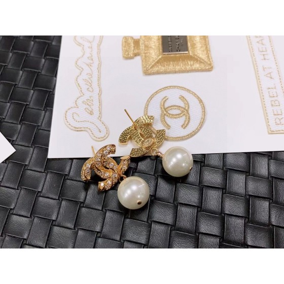 CHANEL Earrings