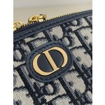 DIOR 30 Montaigne Makeup Bag
