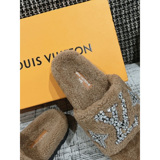 Louis Vuitton wool thick sole slippers