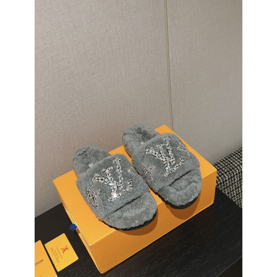 Louis Vuitton wool thick sole slippers