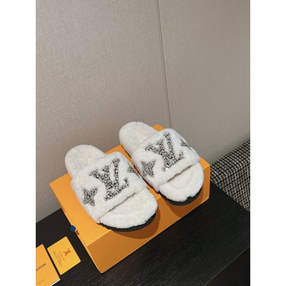 Louis Vuitton wool thick sole slippers