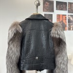 Fendi Fur G23 (consult customer service to confirm size before placing an order)