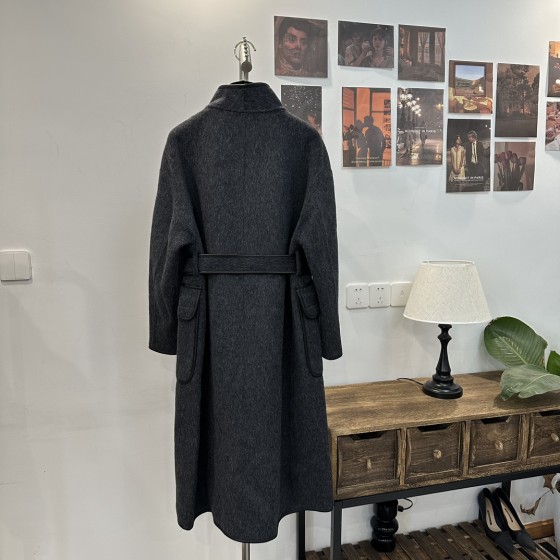 Hermse cashmere coat G12 (consult customer service to confirm size before placing an order)