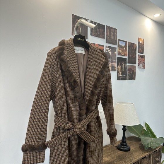 Valentino coat (consult customer service to confirm size before placing an order)