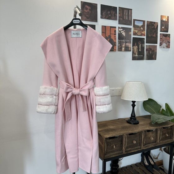 MaxMara cashmere coat (consult customer service to confirm the size before placing a custom order)