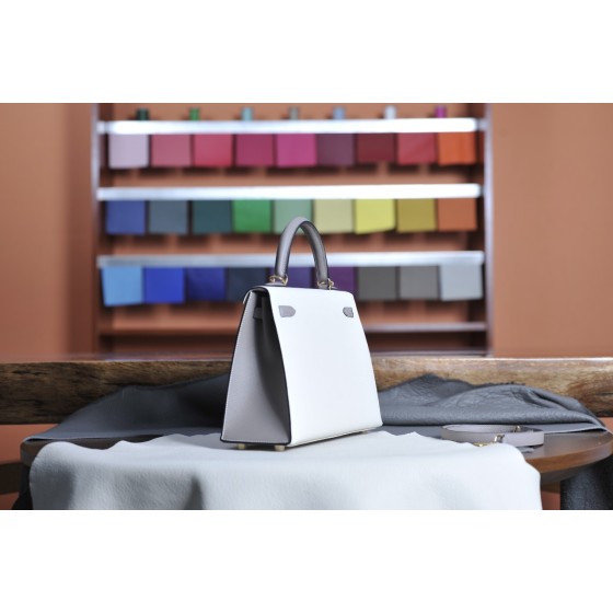 Kelly25 Milkshake White with Pitch Gray Gold Buckle Epsom Leather