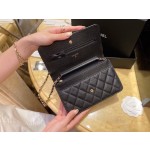 CHANEL 𝑾𝒐𝒄 Fat Choi bag (pressed version) leather black ox gold