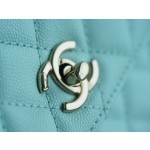 CHANEL 𝑪𝒐𝑪𝒐 𝒉𝒂𝒏𝒅𝒍 𝒆 New cowhide handle small 𝙗𝙖𝙗𝙮 blue