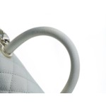 CHANEL 𝑪𝒐𝑪𝒐 𝒉𝒂𝒏𝒅𝒍𝒆 New Cowhide Handle Small Beige