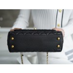 CHANEL 𝑪𝒐𝑪𝒐 𝒉𝒂𝒏𝒅𝒍 𝒆 New Cowhide Handle Small Black