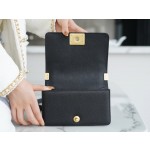 𝗖𝗵𝗮𝗻𝗲𝗹 𝗟𝗲𝗯𝗼𝘆 Imported custom caviar calfskin:Large ball pattern Small Black Gold