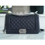 𝗖𝗵𝗮𝗻𝗲𝗹 𝗟𝗲𝗯𝗼𝘆 原厂《INCAS》荔枝纹胎牛皮：中号 古银  深蓝