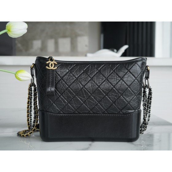 𝗖𝗵𝗮𝗻𝗲𝗹 𝗚𝗮𝗯𝗿𝗶𝗲𝗹𝗲❥ classic stray bag Italy 🇮🇹 "Montebello" original cowhide：Medium Black