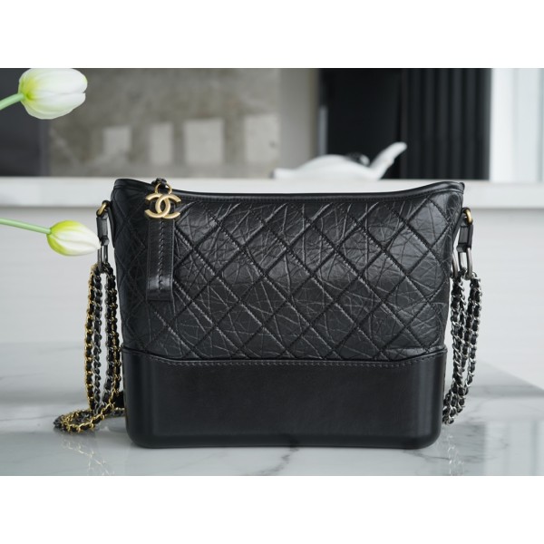 𝗖𝗵𝗮𝗻𝗲𝗹 𝗚𝗮𝗯𝗿𝗶𝗲𝗹𝗲❥ classic stray bag Italy 🇮🇹 "Montebello" original cowhide：Medium Black