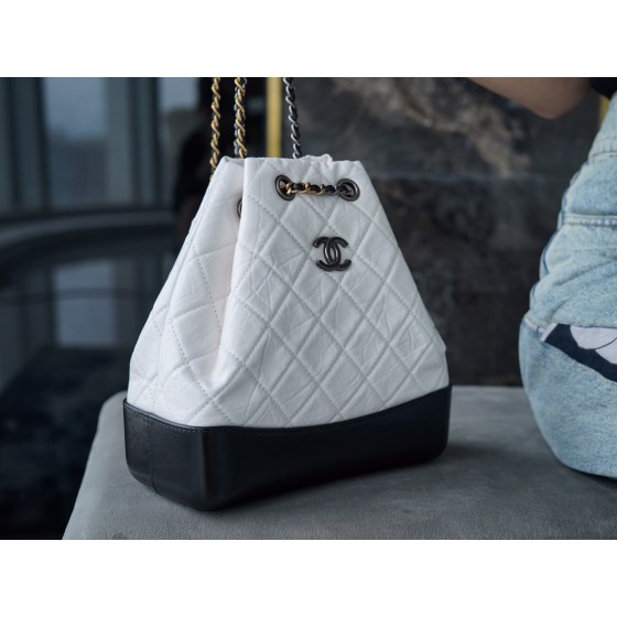 𝗖𝗵𝗮𝗻𝗲𝗹𝗚𝗮𝗯𝗿𝗶𝗲𝗹𝗲❥vagrancyBackpack Italy 🇮🇹 "Montebello" original tire cowhide：Small🖤🤍 Black and white