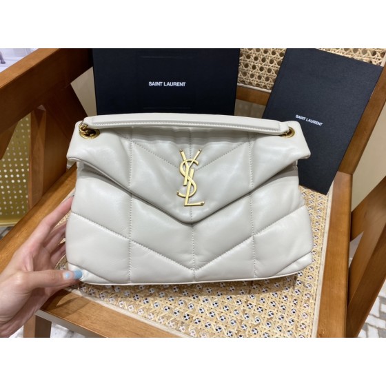 SAINT LAURENT #𝙇𝙤𝙪𝙇𝙤𝙪 𝙥𝙪𝙛𝙛𝙚𝙧#57747 (large silver buckle)