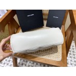 SAINT LAURENT #𝙇𝙤𝙪𝙇𝙤𝙪 𝙥𝙪𝙛𝙛𝙚𝙧#57747 (large silver buckle)