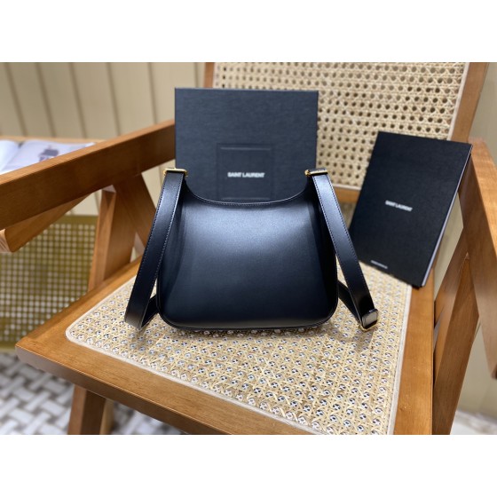 SAINT LAURENT ▪️𝐂𝐡𝐚𝐫𝐥𝐢𝐞▪️684742 original leather