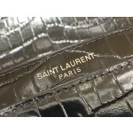 SAINT LAURENT ▪️𝑪𝒂𝒔𝒔𝒂𝒏𝒅𝒓𝒂▪️532750 original crocodile pattern.