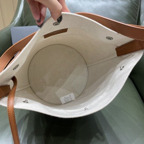 SAINT LAURENT【𝗥𝗜𝗩𝗘 𝗚𝗔𝗨𝗖𝗛𝗘】  #669299.JD