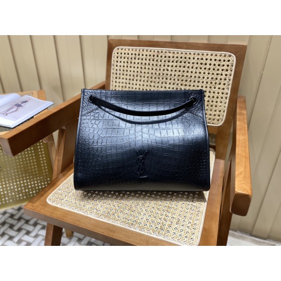 SAINT LAURENT 𝑵𝒊𝒌𝒊 𝒔𝒉𝒐𝒑𝒑𝒊𝒏𝒈 𝒃𝒂𝒈 #577999original leather.JD