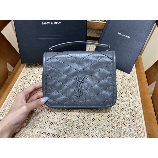 SAINT LAURENT  #583103