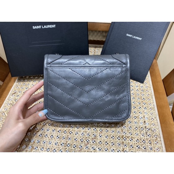 SAINT LAURENT  #583103