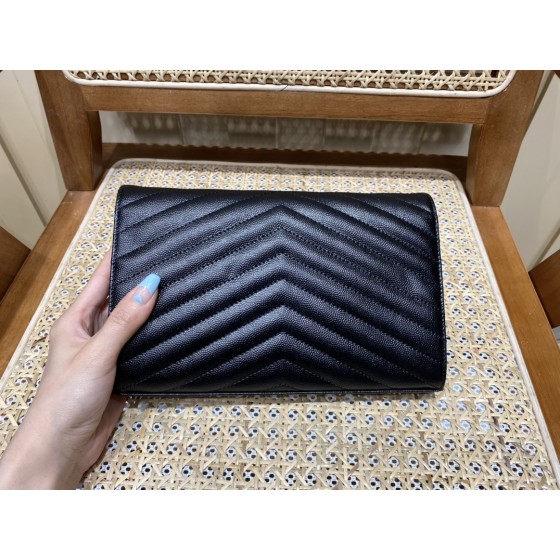 SAINT LAURENT 𝑴𝒐𝒏𝒐𝒈𝒓𝒂𝒎 𝑾𝒐𝒄  #377828