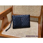 SAINT LAURENT 𝑴𝒐𝒏𝒐𝒈𝒓𝒂𝒎 𝑾𝒐𝒄  #379039