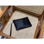 SAINT LAURENT 𝑴𝒐𝒏𝒐𝒈𝒓𝒂𝒎 𝑾𝒐𝒄  #379039