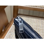 SAINT LAURENT 𝑴𝒐𝒏𝒐𝒈𝒓𝒂𝒎 𝑾𝒐𝒄  #379039