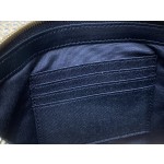 SAINT LAURENT 𝑴𝒐𝒏𝒐𝒈𝒓𝒂𝒎 𝑾𝒐𝒄  #379039