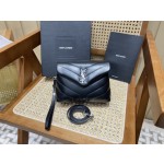 SAINT LAURENT 𝑳𝒐𝒖𝑳𝒐𝒖 #467072.Original leather.JD