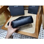 SAINT LAURENT 𝑳𝒐𝒖𝑳𝒐𝒖 #467072.Original leather.JD