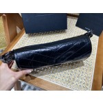 SAINT LAURENT 𝑵𝒊𝒌𝒊 𝒃𝒐𝒅𝒚 𝒃𝒂𝒈  #577124.JD