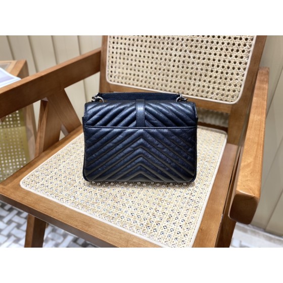 SAINT LAURENT 𝑴𝒐𝒏𝒐𝒈𝒓𝒂𝒎 𝒄𝒐𝒍𝒍𝒆𝒈𝒆 #392738 original leather