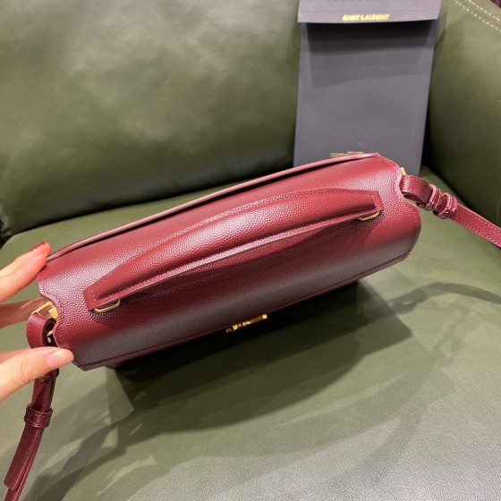 SAINT LAURENT 𝑪𝒂𝒔𝒔𝒂𝒏𝒅𝒓𝒂  #578000.jd