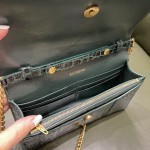 BALENCIAGA 𝐇𝐨𝐮𝐫𝐠𝐥𝐚𝐬𝐬 𝐰𝐚𝐥𝐥𝐞𝐭 𝐨𝐧 𝐜𝐡𝐚𝐢𝐧 ⏳ ▪️ crocodile print green gold buckle