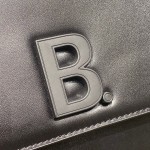 BALENCIAGA 𝘀𝗺𝗮𝗹𝗹 𝗯𝗮𝗴 Plain black buckle