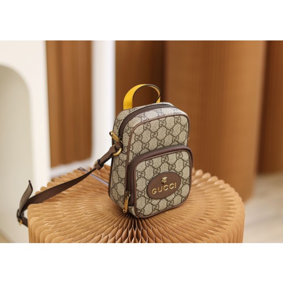 GUCCI 𝙑𝙞𝙣𝙩𝙖𝙜𝙚 mini tiger head bag #658556
