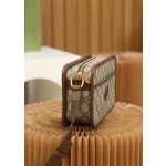 GUCCI retro camera bag #658572