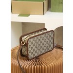 GUCCI retro camera bag #658572